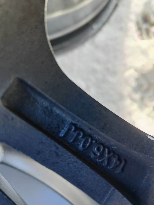 Felgi aluminiowe 5x114,3 R14