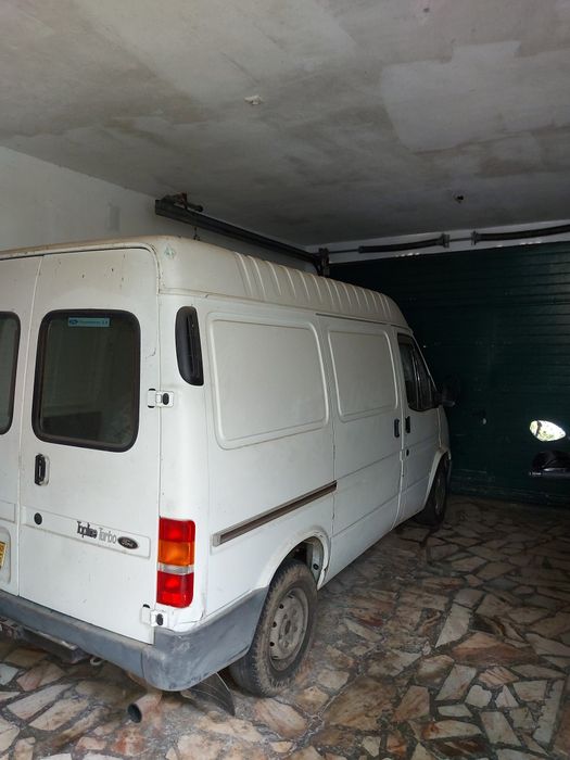 Ford Transit 2.5 Turbo Topline
