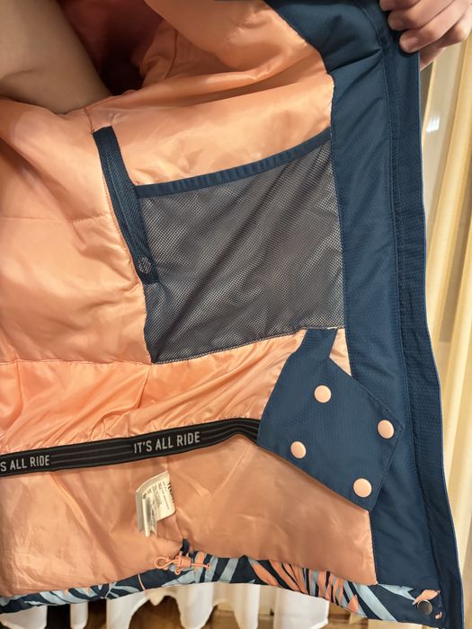 Гірськолижна куртка жіноча