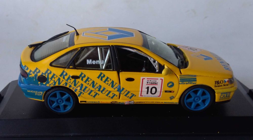 Renault Laguna BTCC de 1994, piloto Alain Menu, Ver descrição