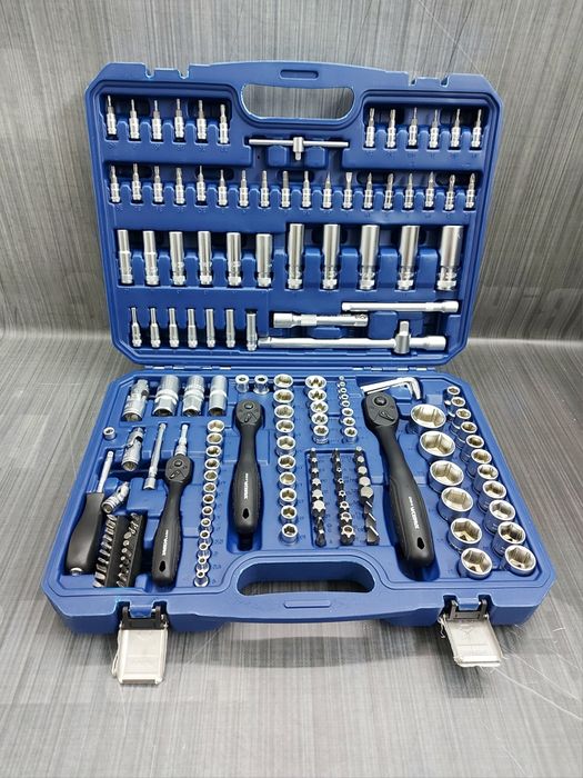 Набір інструментів професійний (Набор инструментов профессиональный)