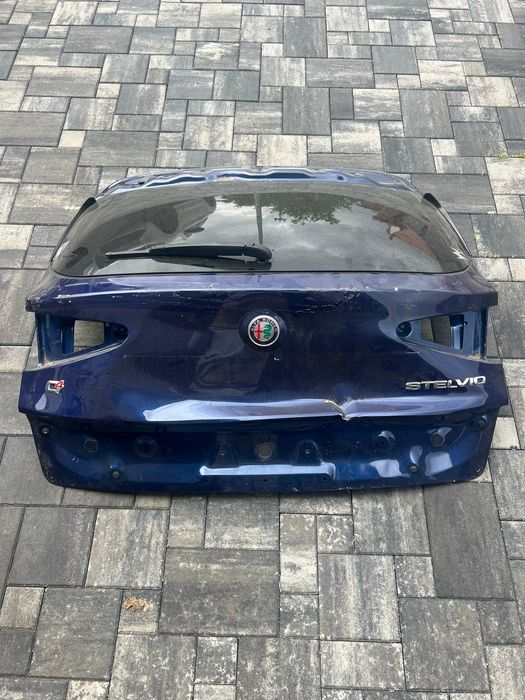 Klapa bagażnika alfa romeo Stelvio
