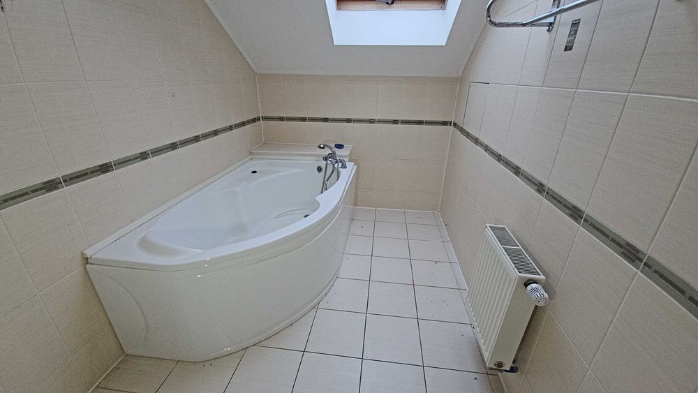 Будинок в затишному селі, є-Якість, є-хороші умови, є-всі комунікації