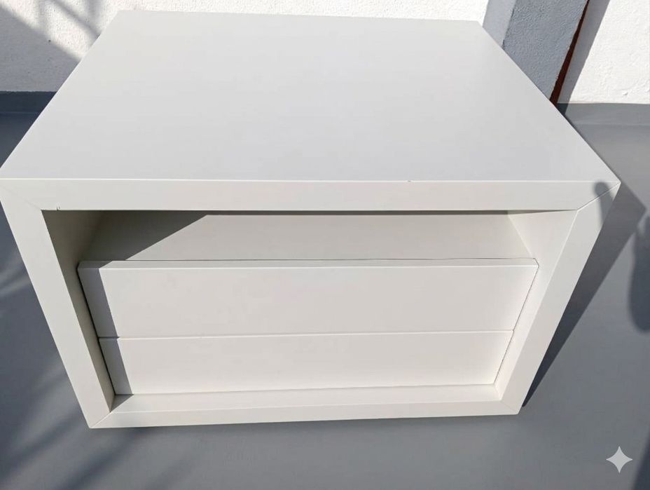 Mesa de cabeira ou de  apoio