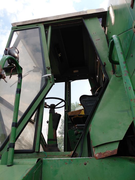 Комбайн Johne Deere 975 4.2 м