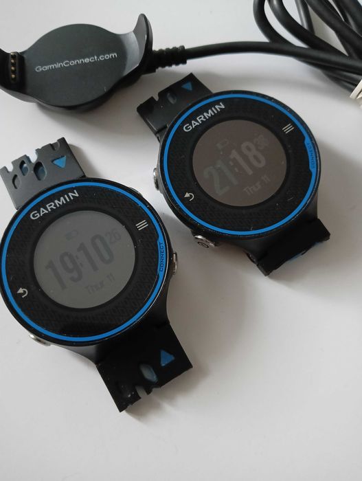 Garmin Forenrunner 620 -2 zegarki