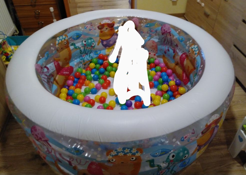 Duży basen dmuchany