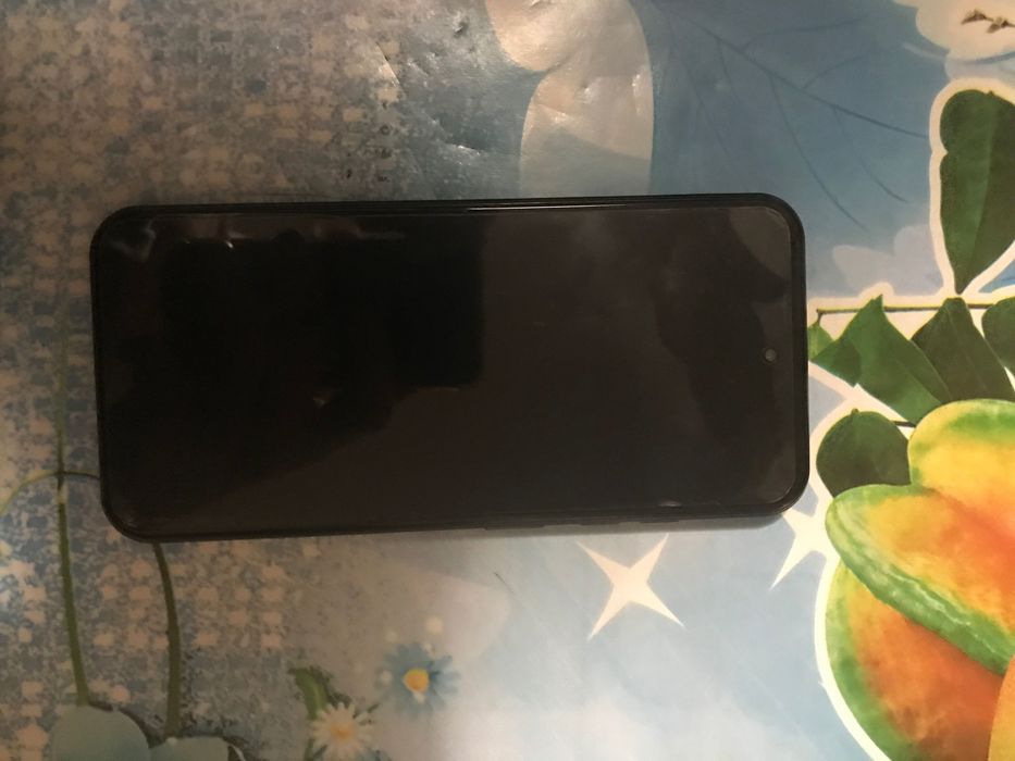 Телефон  F50 Pro