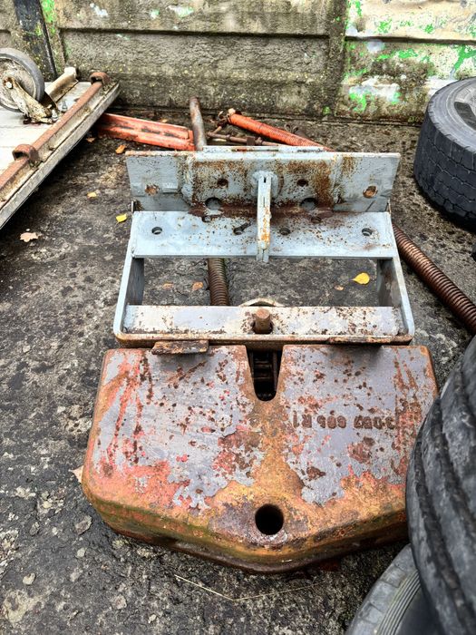 Obciążnik zaczep przedni do ciągnika traktora mocowanie