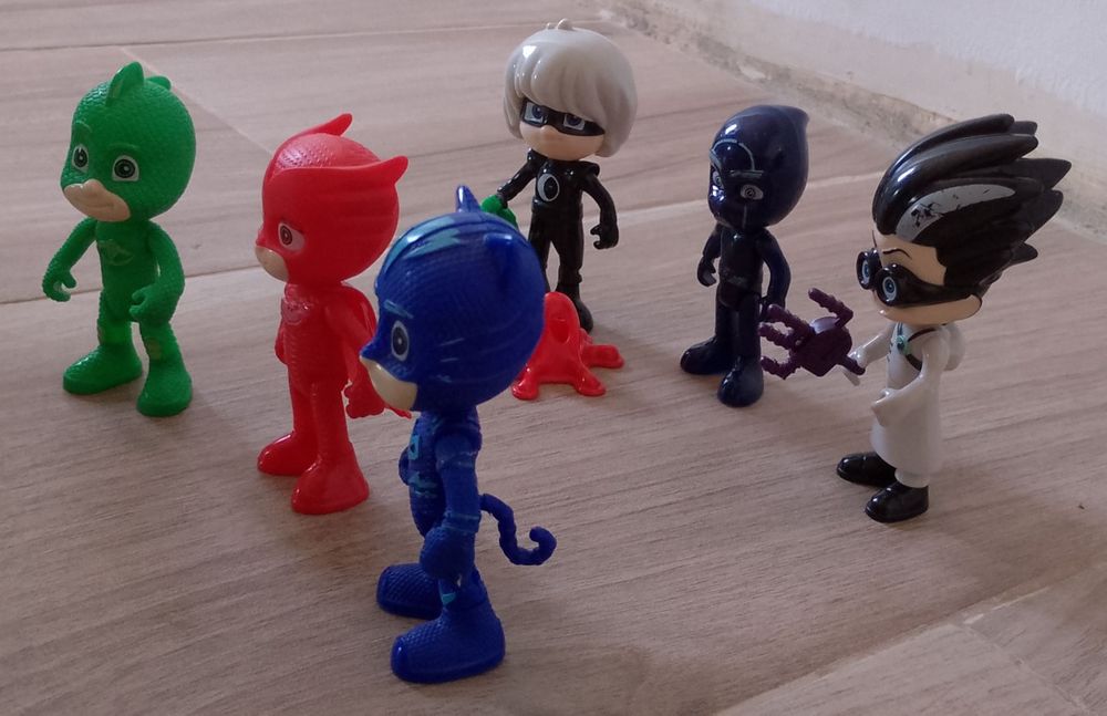 Conjunto PJ Masks bonecos articulados