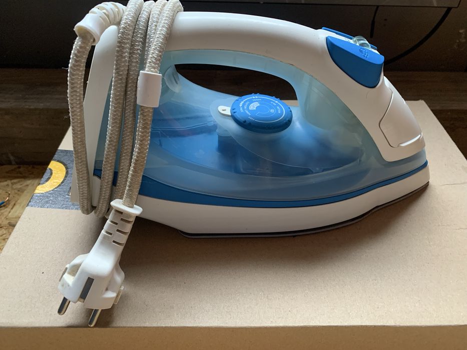 Продам праску PHILIPS GC-2810