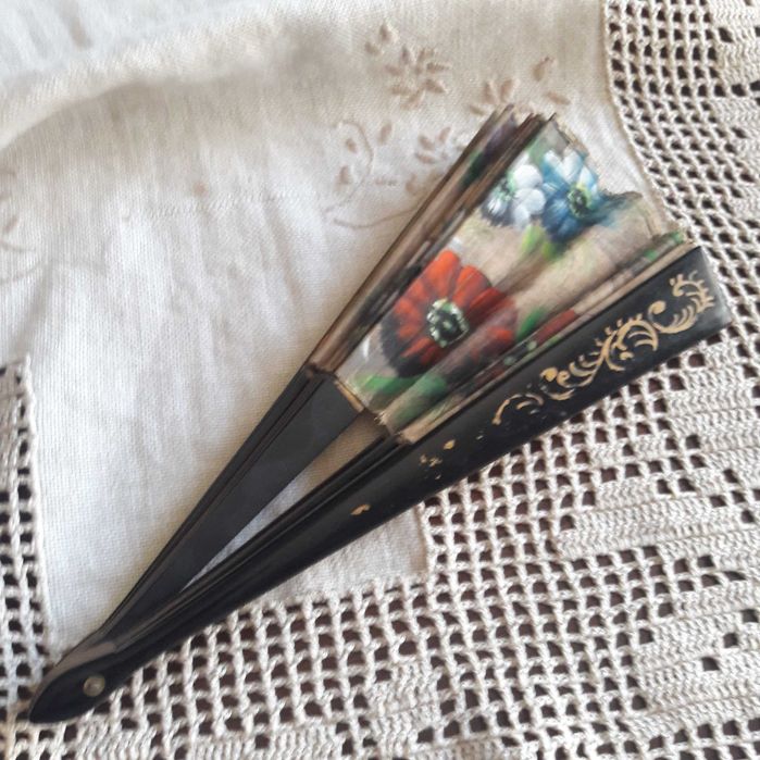 Leque antigo de origem espanhola (NOVO PREÇO)