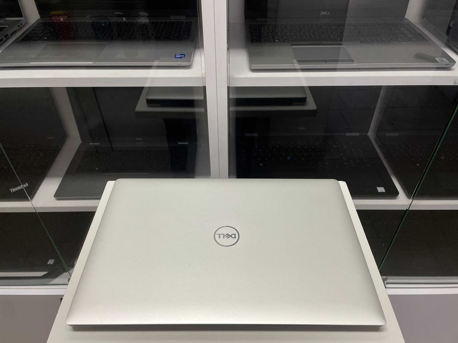 Ноутбук Dell Precision 5530 XEON 12 ЯДЕР NVIDIA 4 GB IPS SSD Куліша 22