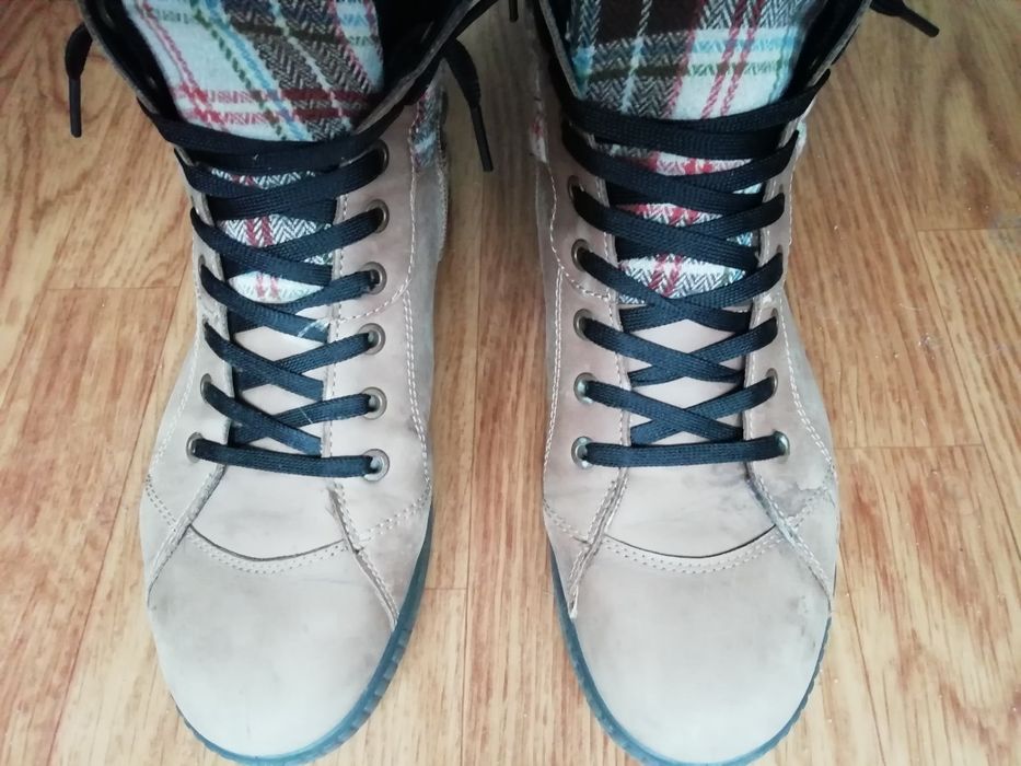 Botki skóra Hotter z kosztami przesyłki