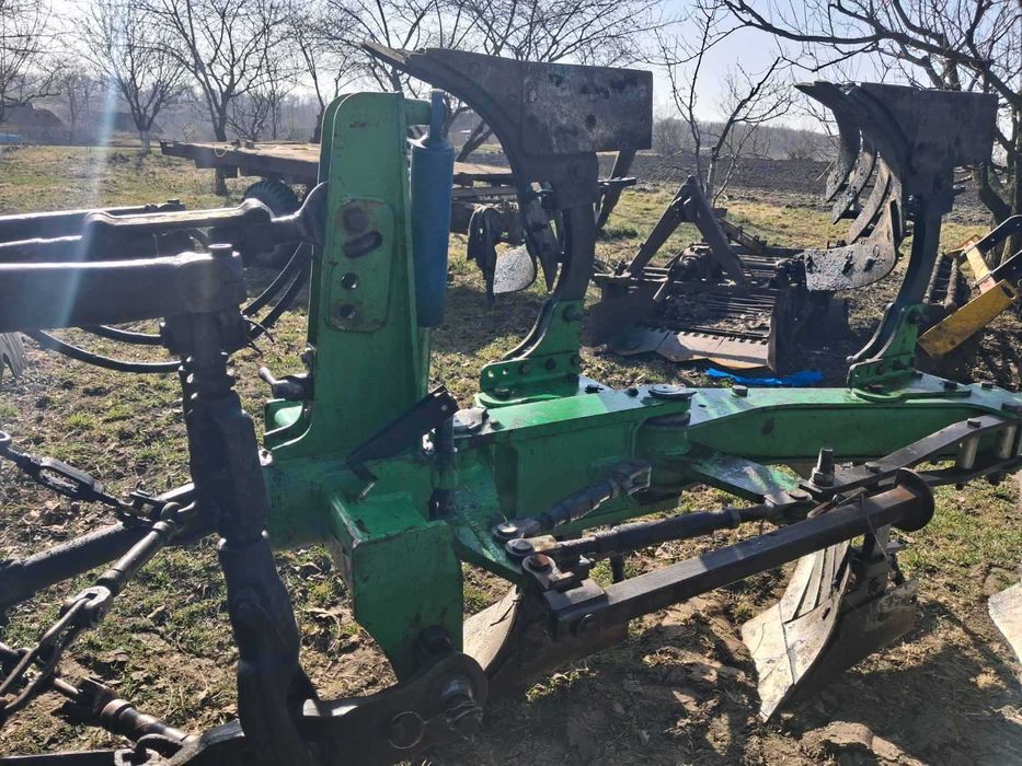 Продам плуг Велес Агро ПОН-3+1