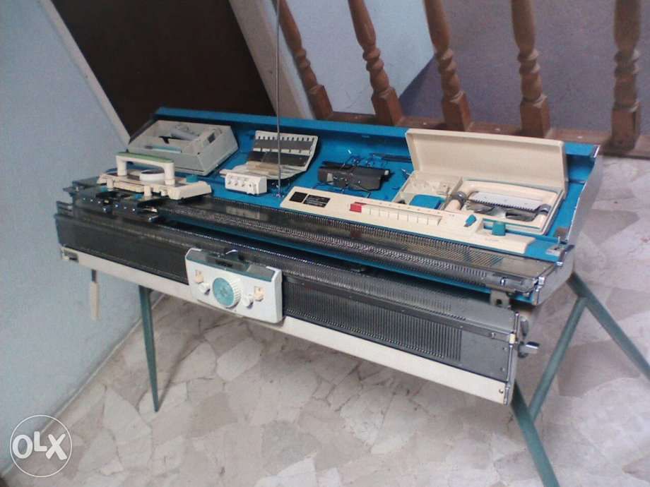 Maquina Tricotar - Outras - Máquinas e Equipamentos Industriais em Mozelos  - OLX Portugal