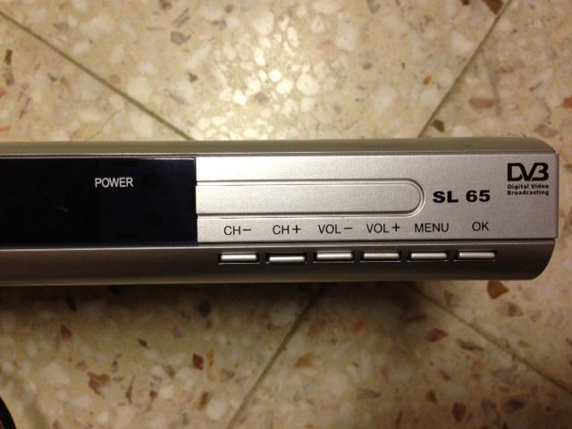 Vário material de TV satélite