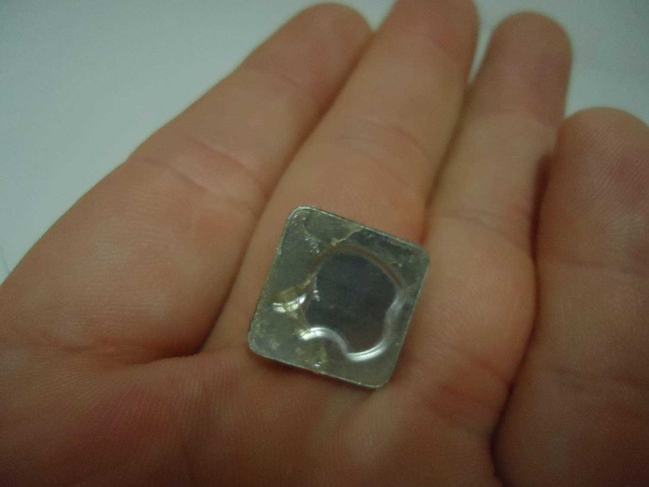 Vintage Apple Macintosh 1984 M0001 Rainbow Metal Emblem Logo 16mm