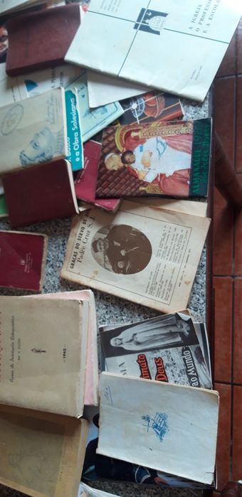 Conjunto de Livros de Catequese Antigos Diversos