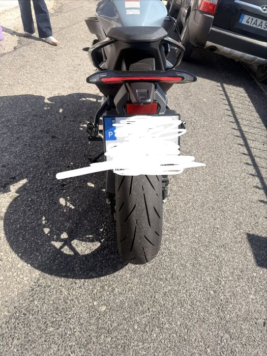 CF Moto 675 NK.