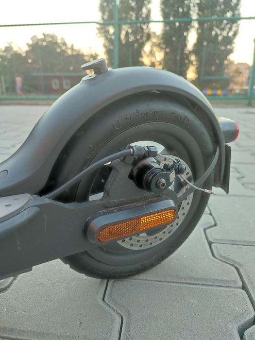 Mi Xiomi Scooter Essential