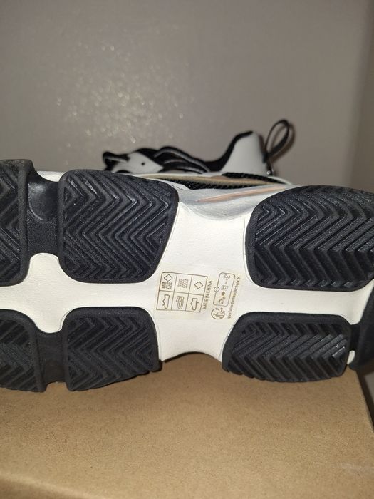 Steve Madden possession adidasy.