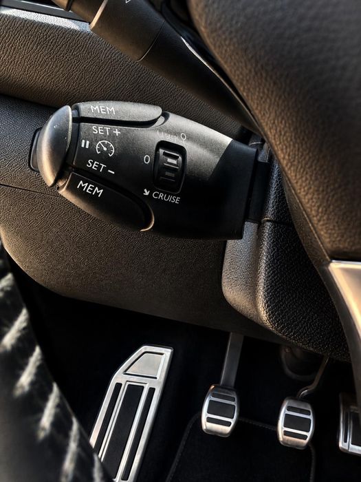 Peugeot 308 1.2 -130cv-PureTech -GT Line-Allure Full LED | 2019 | 136.000 km