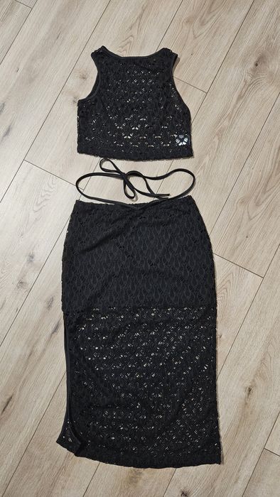 Zestaw: Dzianinowa Kamizelka i Spódnica