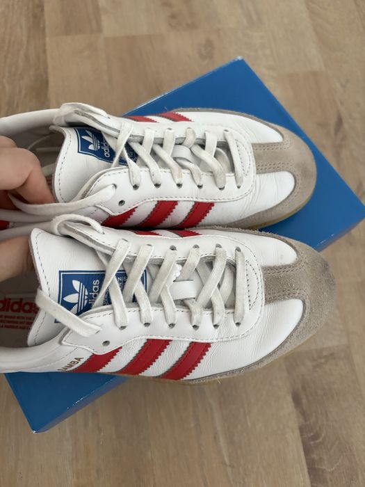 Samba vermelhos originais em pele n36,5