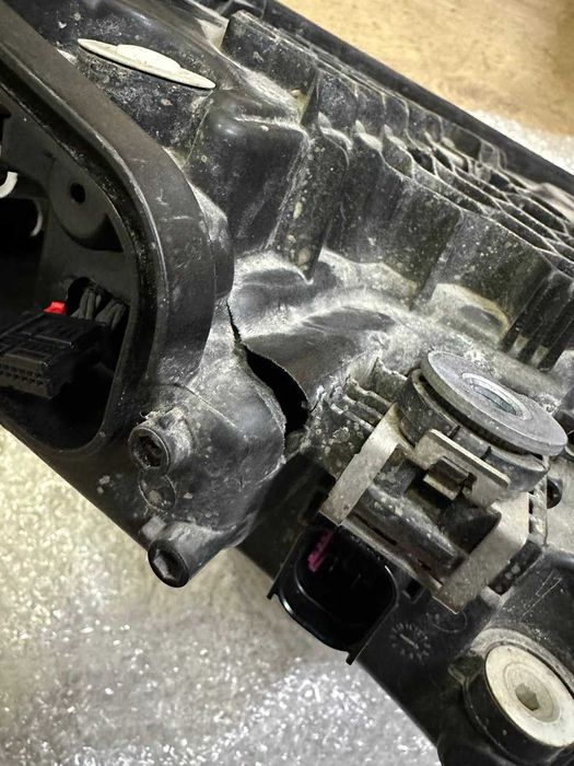 Фара ліва AUDI E-Tron