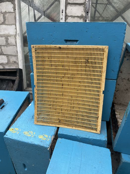 Продам платформу, корпуса, рамки для пасіки