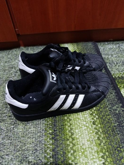 Продам дитячі оригінальні кросівки