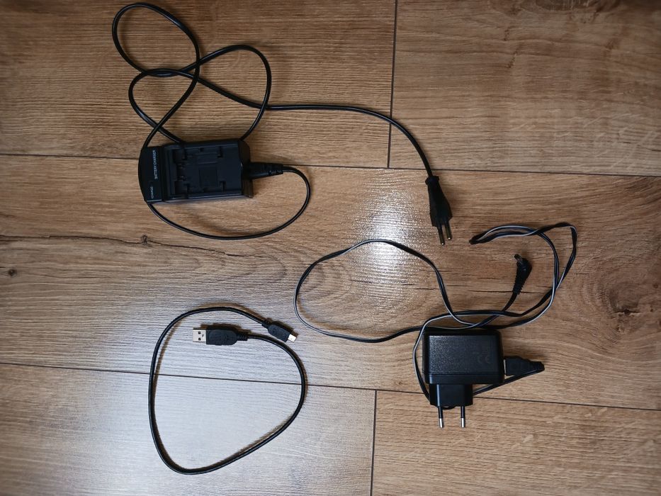 Kamera Panasonic HC-VXF 990  4K./Statyw/torba/mikrofon krawatowy