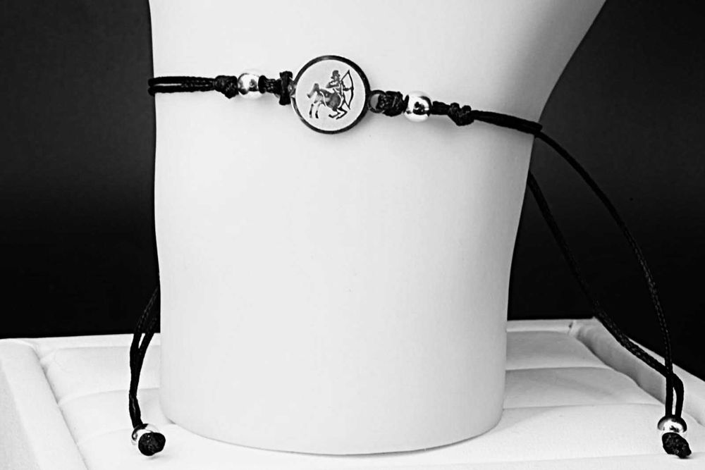 Bransoletka sznurkowa -STRZELEC-srebrna