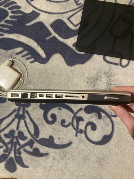 MacBook Pro 13 Дюймів