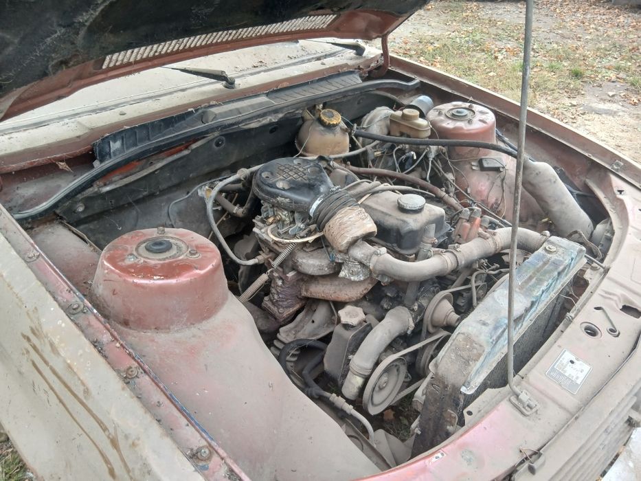 Опель  рекорд  мотор  2.0 бензин