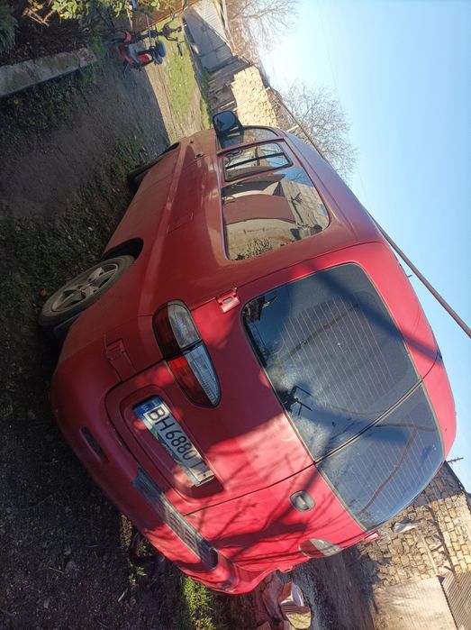 Хюндай ш1не находу 2004 года , порвалась цепь ГРМ.