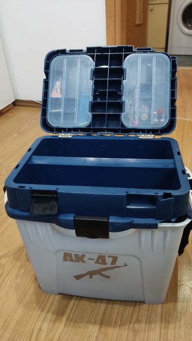 Вмісткий Рибацький ящик