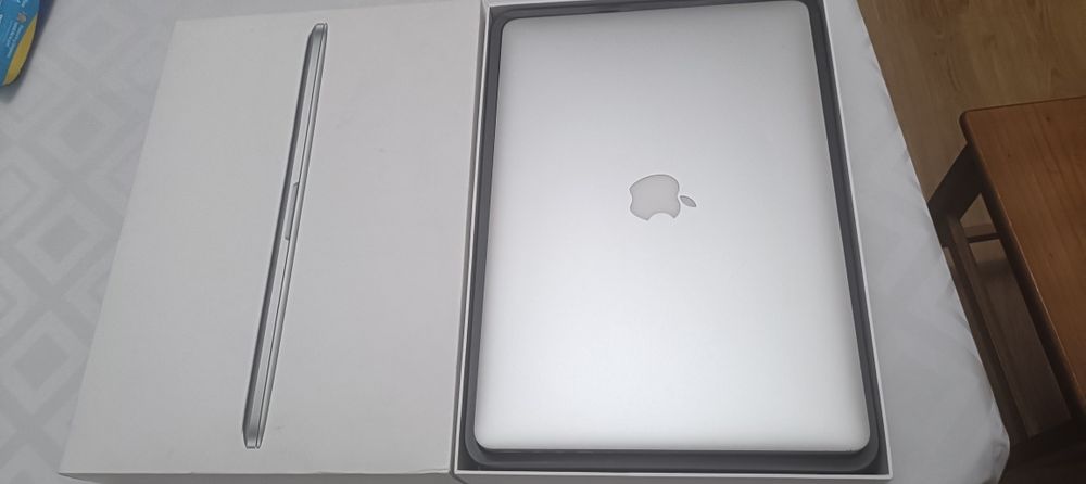 MacBook Pro Retina 15" i7 | 16GB RAM | SSD 500GB | Caixa | Excelente Estado