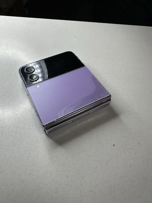 Samsung Galaxy Flip 4 8/256GB