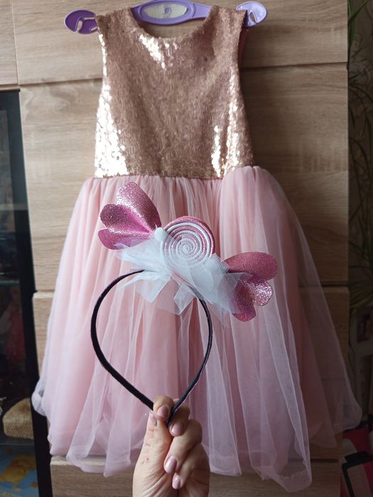 Сукня цукерочки святкова рожева з обручем на 4-6 років