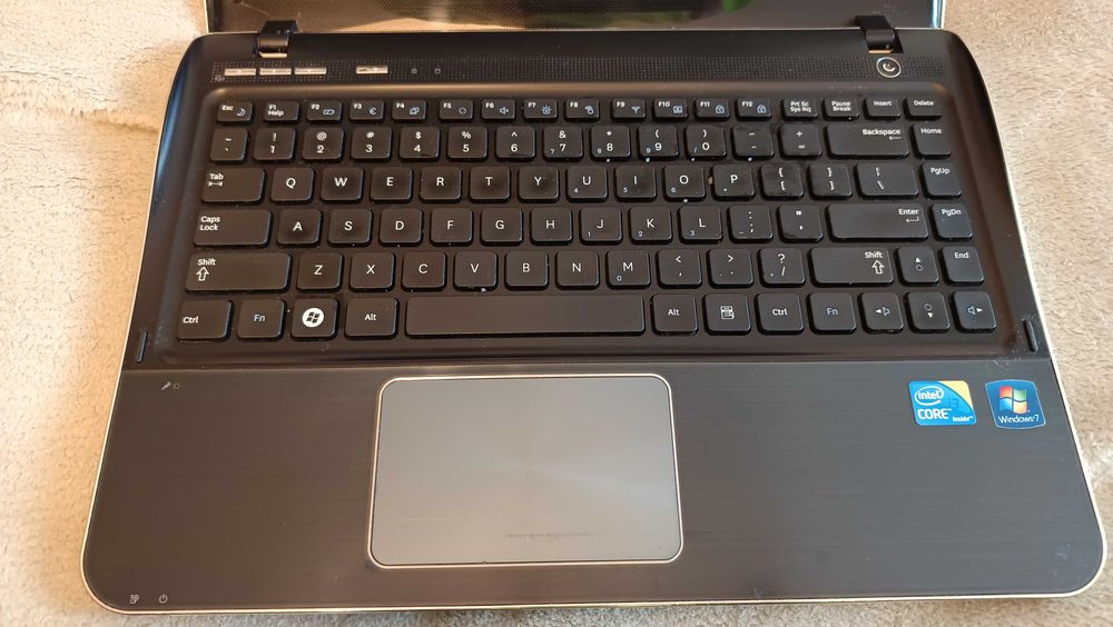 Laptop Samsung SF310, 4 GB RAM, HDD 1T
