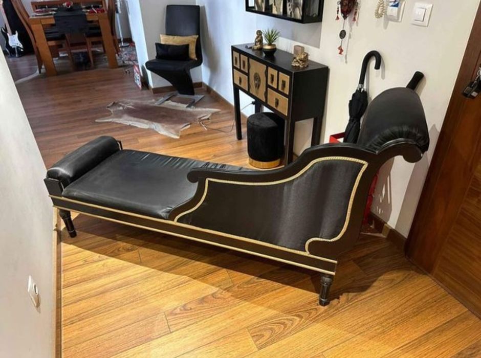 Chaise Longue em cetim preto
