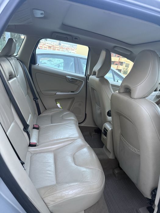 Vendo volvo XC60 ( baixa de preço)