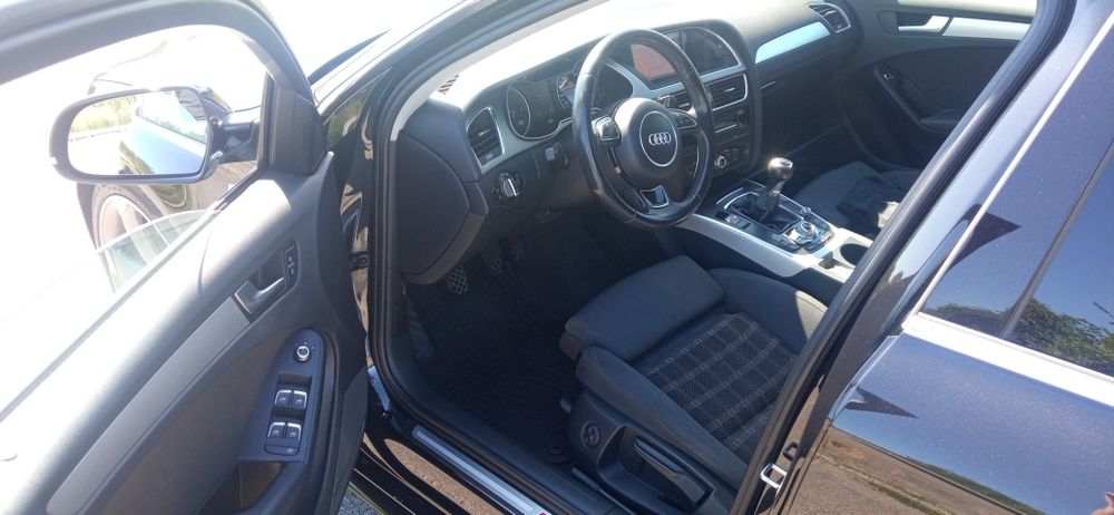 Audi a4 b8 S-Line Navi Klima Odpinany hak