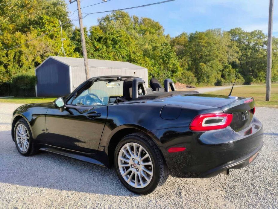 FIAT 124 Spider      2017