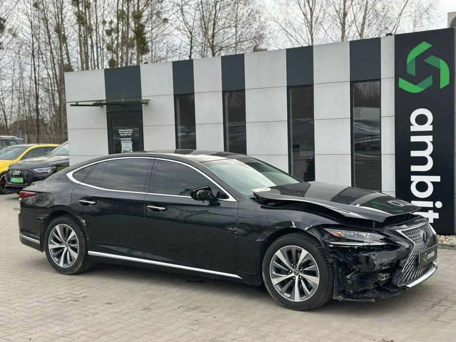 Lexus LS