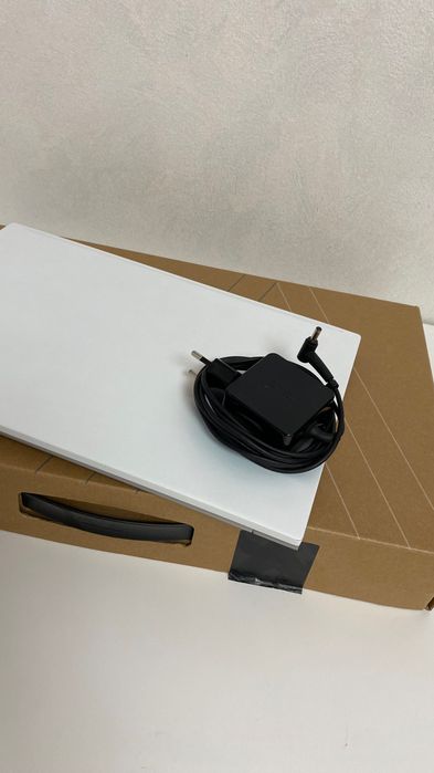 Laptop Asus vivobook S 1tb