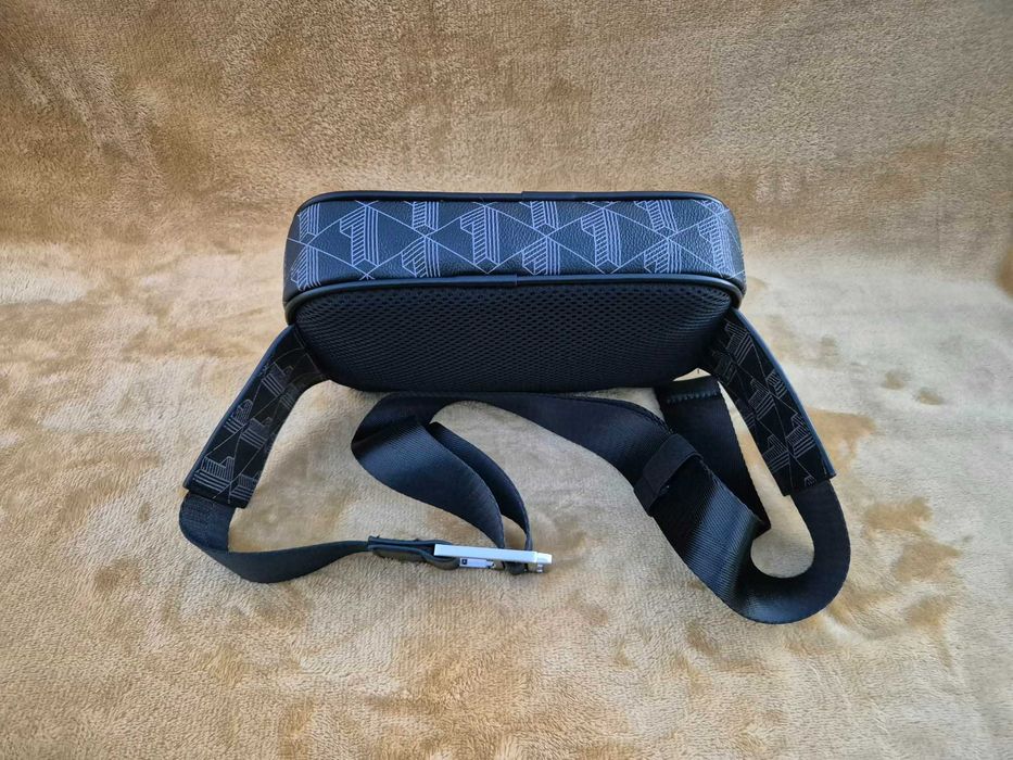 Bolsa de Cintura LACOSTE The Blend - Preta