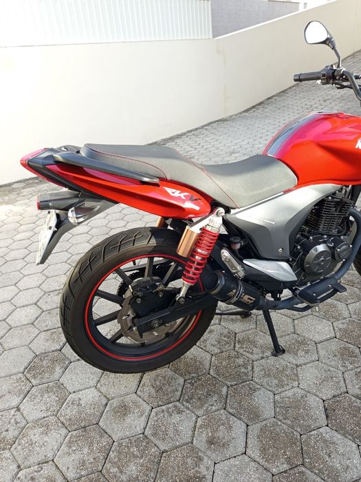 Keeway rkv 2016

Vendo Keeway RKV em excelent